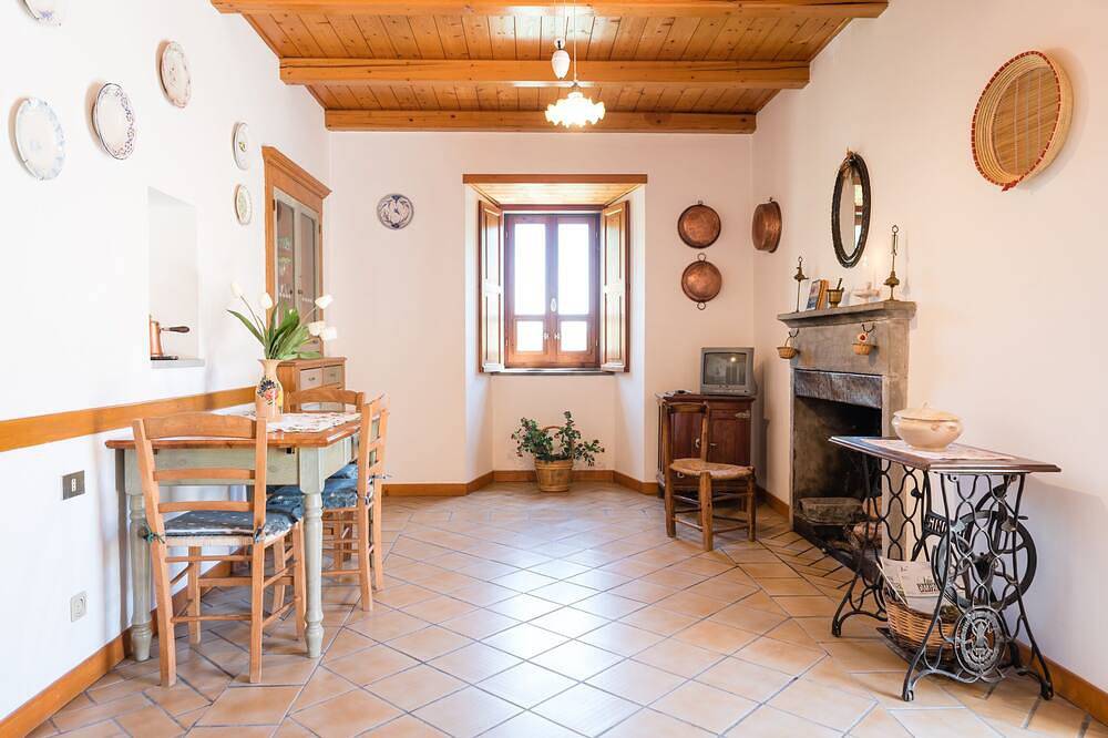 Agriturismo per 6 Persone in Agnone Isernia, Provincia d'Isernia