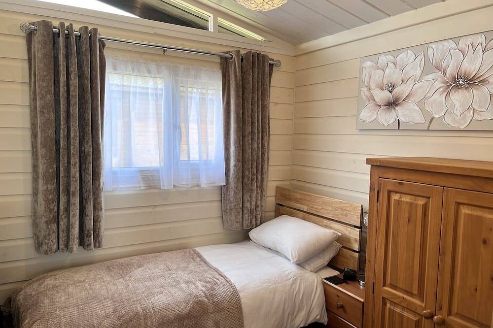 Alberta Lodge, Cedar Springs, Heacham. Just a few minutes walk to the beach. in Heacham, Norfolk Coast
