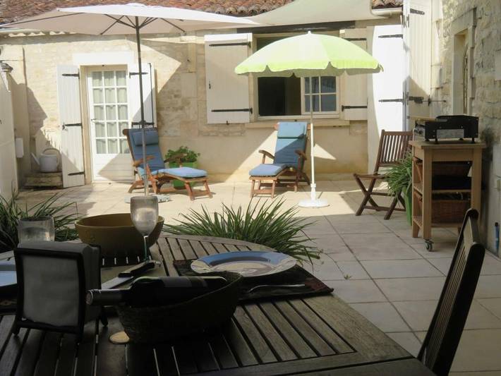 Location de vacances pour 6 personnes, avec Terrasse et Vue à Mérignac (Charente)