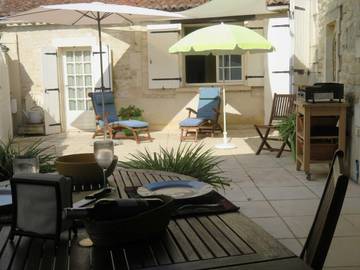 Gîte pour 6 personnes, avec terrasse et vue à Mérignac (Charente)