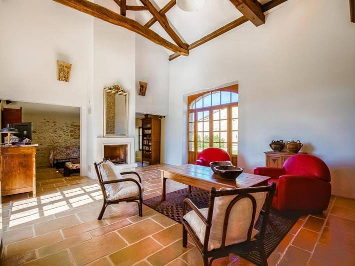 Location de vacances pour 6 personnes, avec terrasse ainsi que jardin et piscine à Sauveterre-la-Lémance - 3