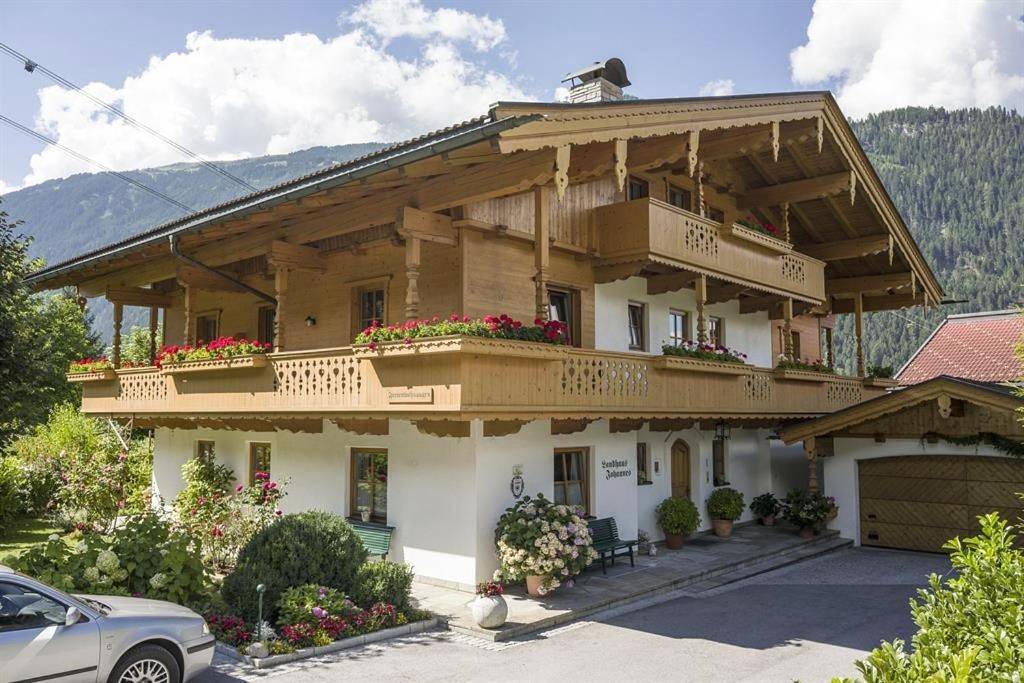 Geheel appartement, Landhaus Johannes in Mayrhofen, Zillertaler Alpen