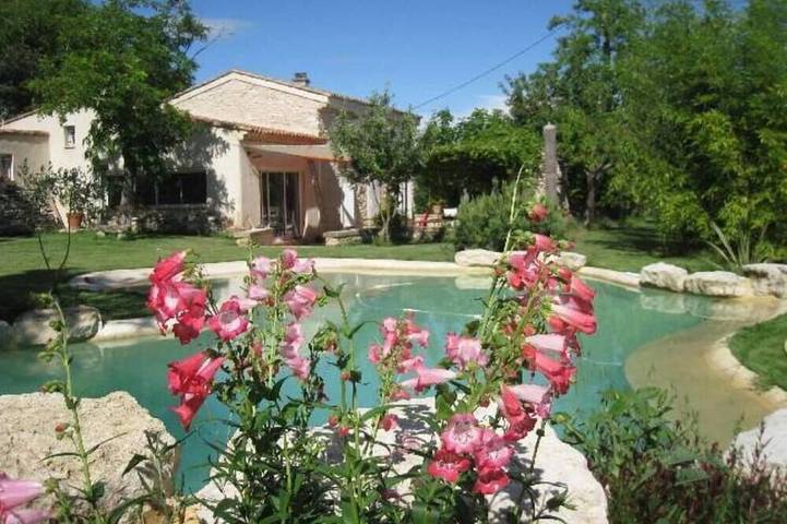 Villa für 8 Personen, mit Garten und Terrasse