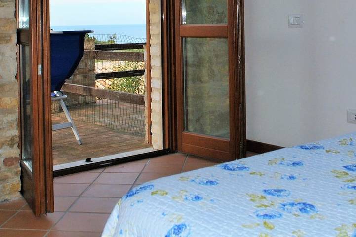 A 5 minuti dal mare, terrazza panoramica. il melograno borgocasalcristiana in Torre di Palme, Fermo