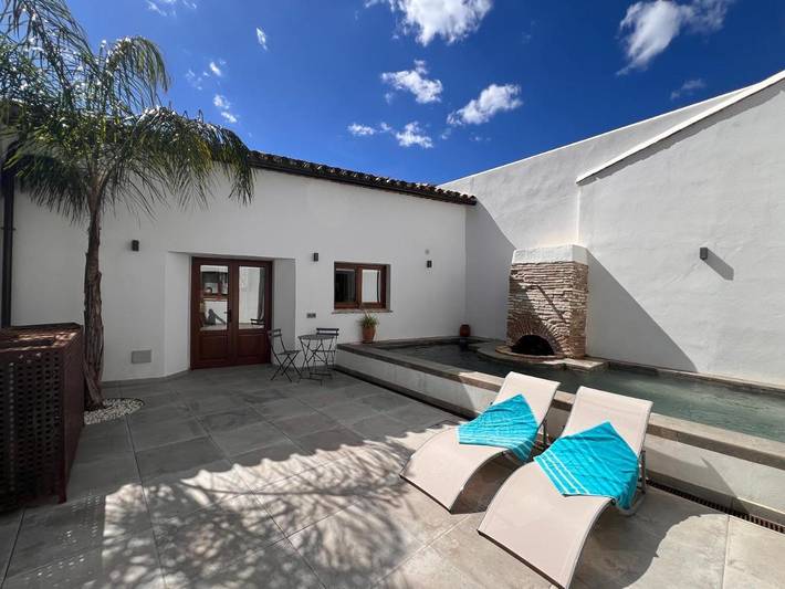 Apartamento de vacaciones para 2 personas, con terraza además de piscina y vistas, Se admiten mascotas - 1