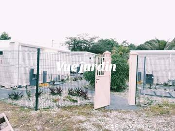 Gîte pour 2 personnes, avec jardin et terrasse à Matoury