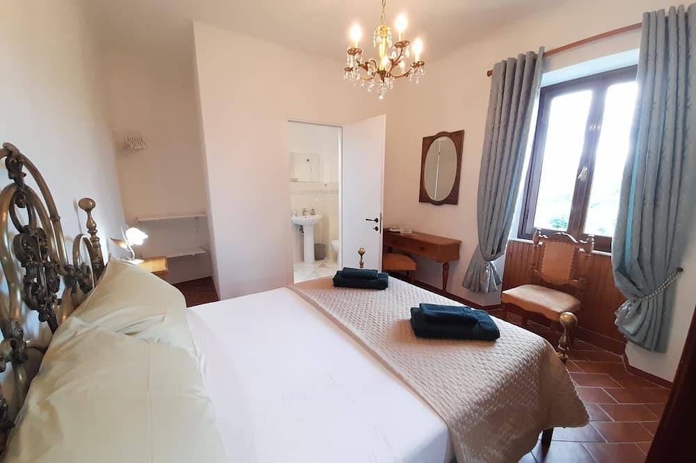 4 Bedroom Villa in Licciana Nardi in Licciana Nardi, Val di Magra