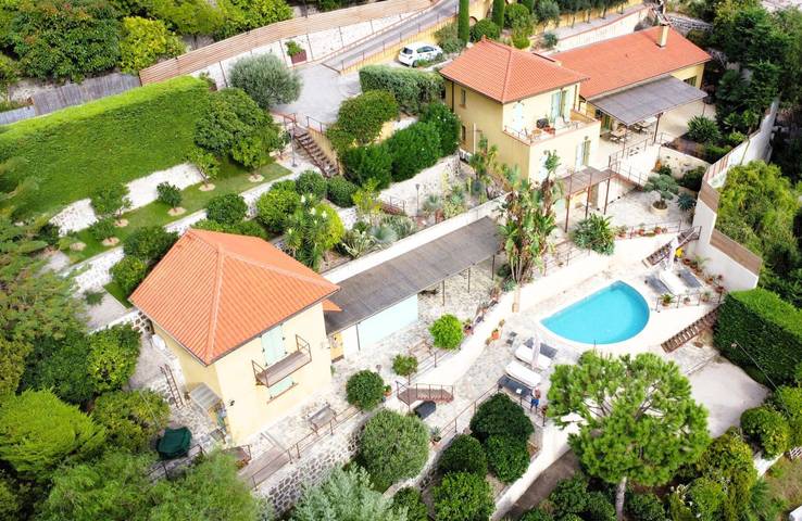 Location de vacances pour 2 personnes, avec jardin et piscine à Menton - 3