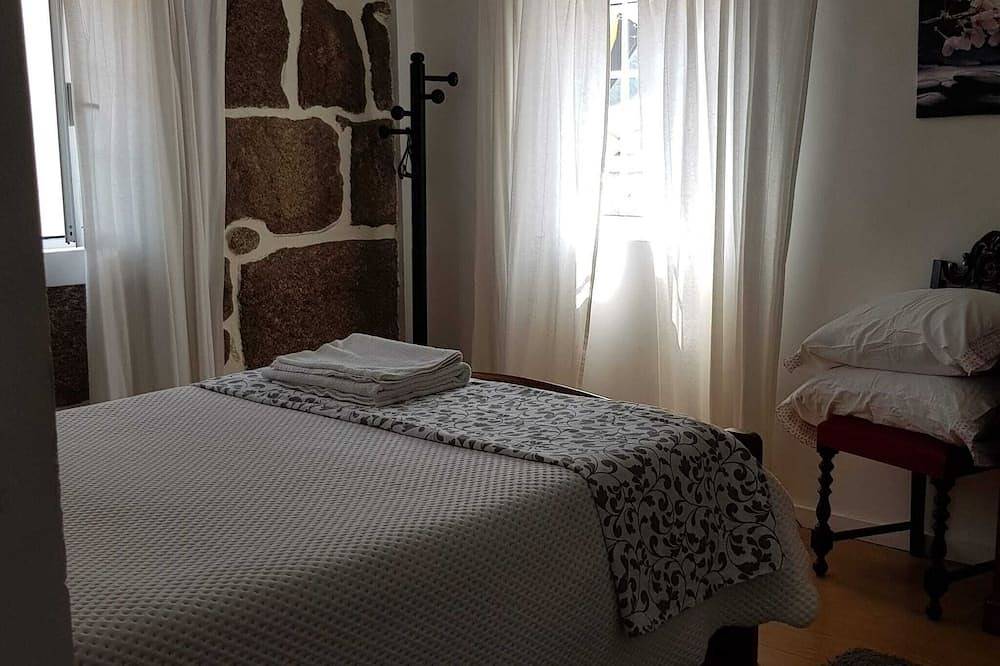 Baião-Douro campelo and ovil in Baião, Douro-Tal