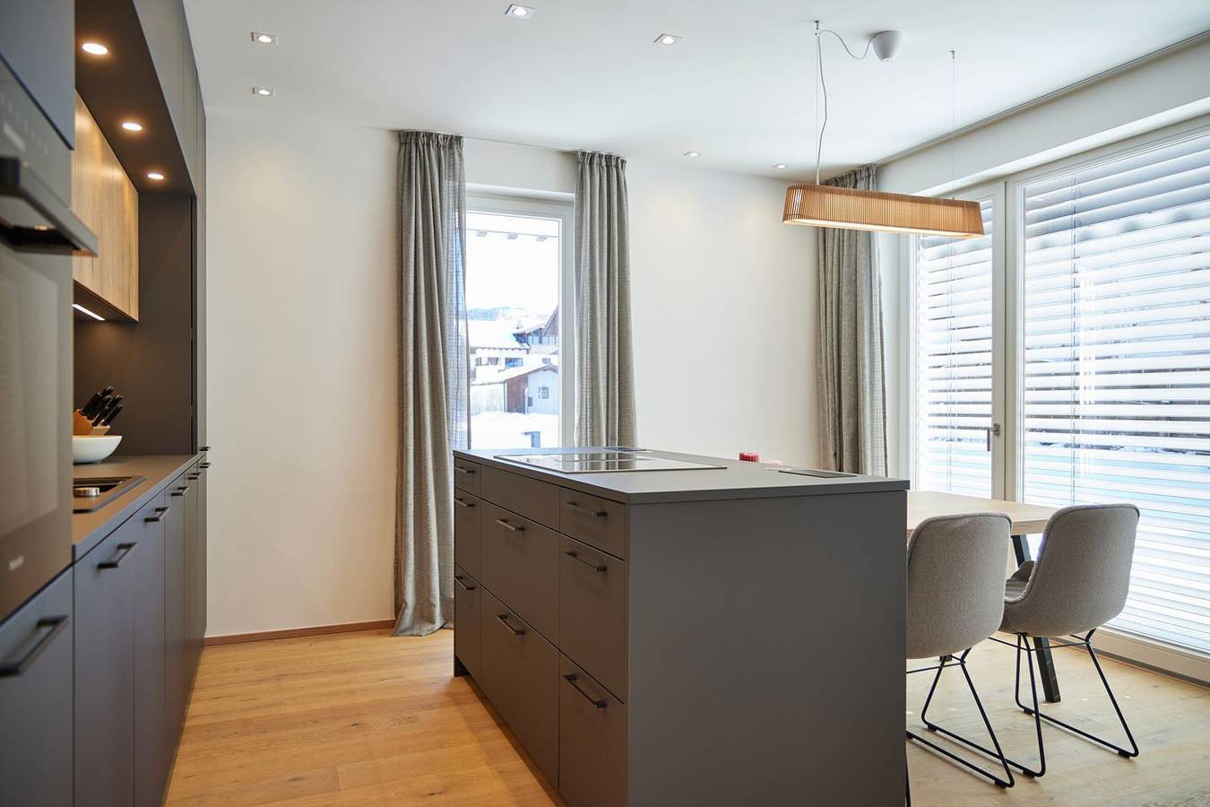 Ganze Wohnung, Hüttenzauber - Moderne Erdgeschosswohnung in zentraler Lage in Garmisch-Partenkirchen, Bayerische Alpen
