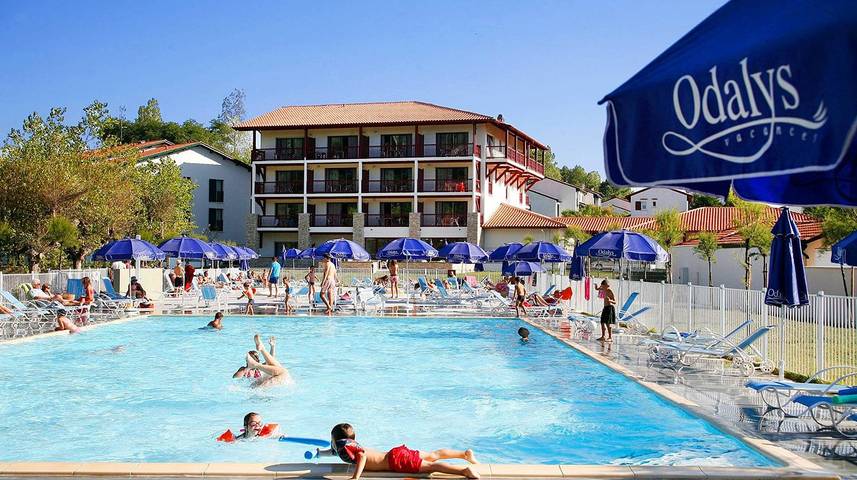 Villa pour 2 personnes, avec piscine et terrasse, adapté aux familles au Pays basque - 3