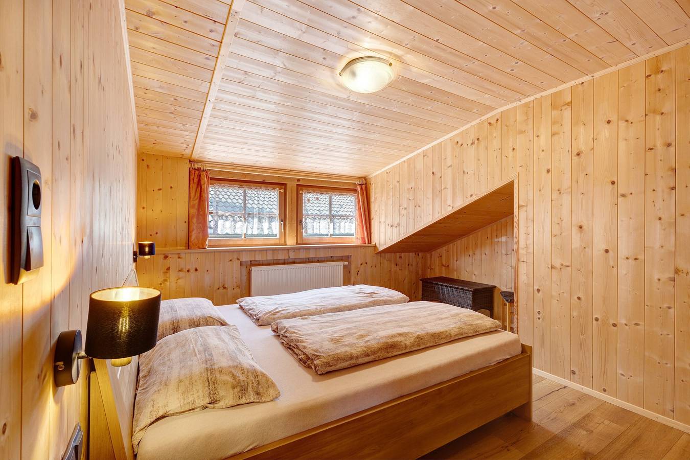 Entire apartment, Apartment 'Jelerhof Hochstein' with Mountain View, Shared Garden and Wi-Fi in Villgratener Berge, Gsies