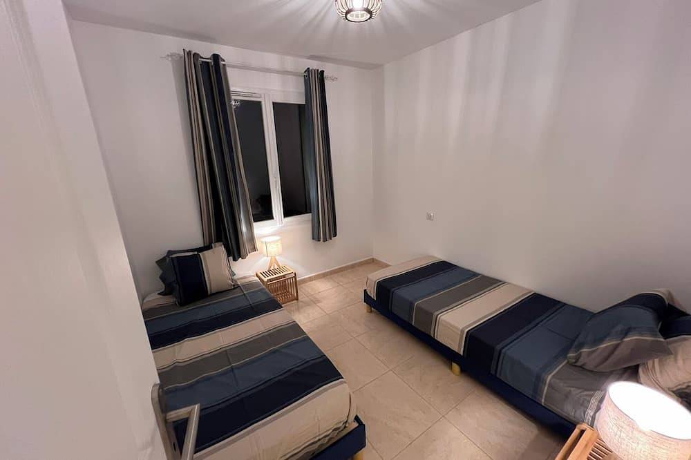 Charming, quiet villa with heated pool and Jacuzzi in Taradeau, Draguignan region