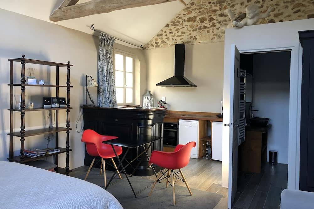 Cottage du Figuier, hâvre de paix au Château de la Giraudière près d' Angers sud in Blaison-Gohier, Région d'Angers