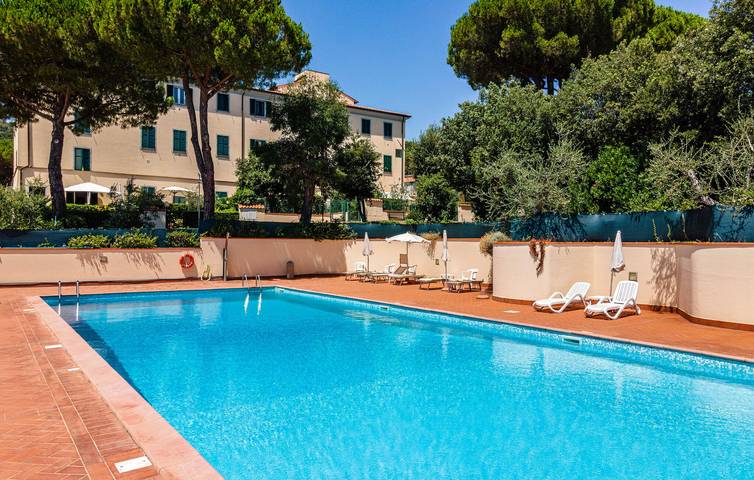 Gîte pour 4 personnes, avec jardin et piscine, adapté aux familles à Livourne - 4