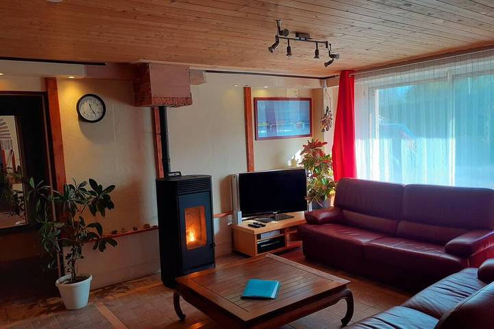Location de vacances pour 4 personnes, avec terrasse et jardin à Saint-Père-en-Retz