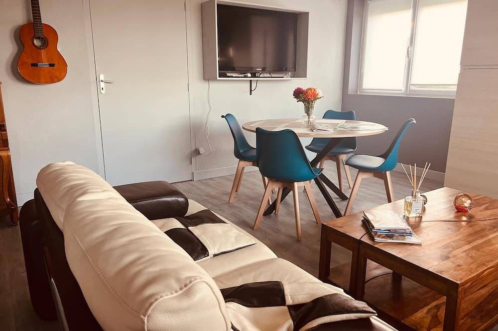 Appartement entier, Monacella, appartement T2 avec jardin à 10 min d'Issoire. Confortable et calme. in Nonette, Région de Besse-et-Saint-Anastaise