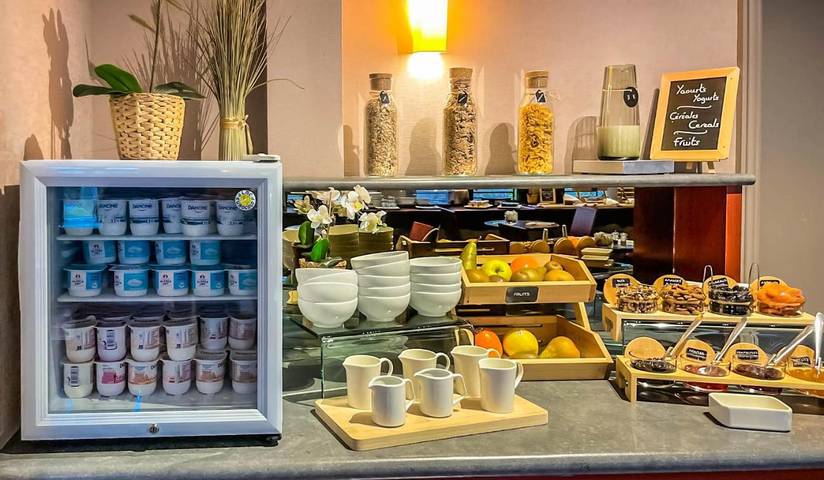 Hôtel pour 2 personnes, avec vue et terrasse à Le Plessis-Robinson - 2