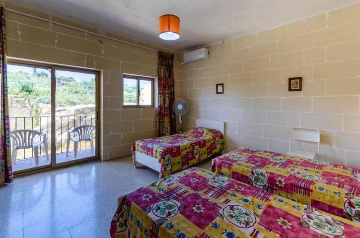 Gîte pour 5 personnes, avec vue et balcon dans Zebbug - 3