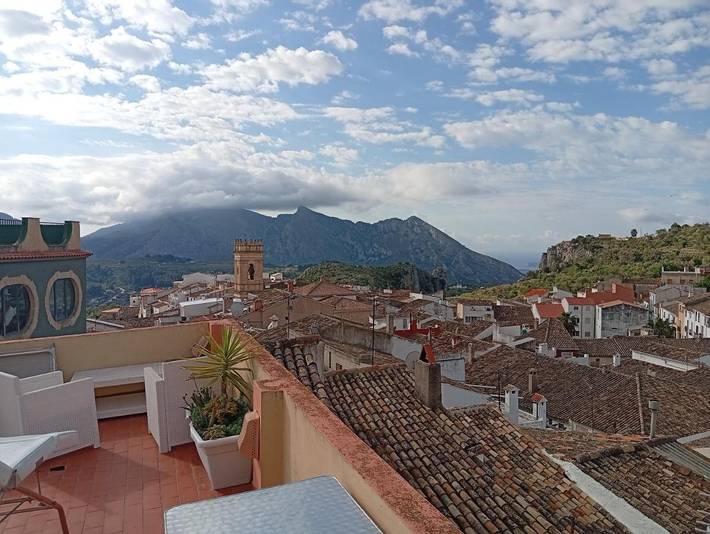 Location de vacances pour 10 personnes, avec terrasse et vue, animaux acceptés à Tàrbena - 2