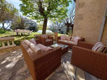 Gîte pour 6 personnes, avec vue ainsi que jardin et piscine à Bourg-de-Visa