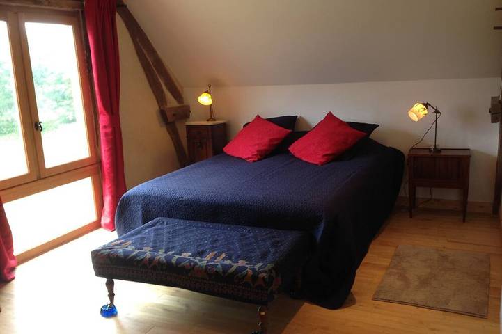 Gîte pour 4 personnes, avec terrasse et jardin, animaux acceptés à Sagelat