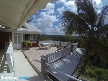 Gîte pour 2 personnes, avec terrasse à Le Gosier