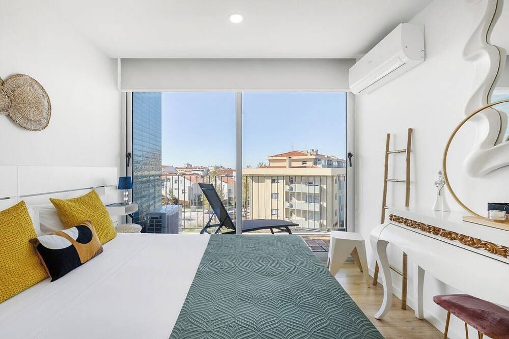 Entire apartment, Blue Breeze Espinho | Pool View, Gym and Balcony in Espinho, Aveiro District