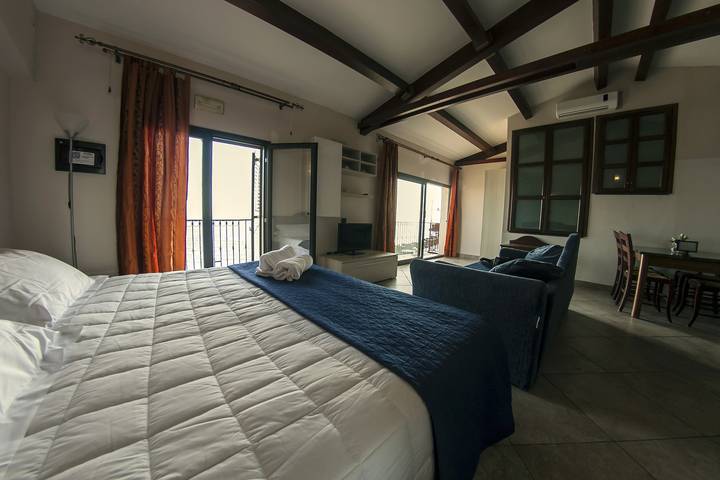 Gîte pour 4 personnes, avec balcon à Acireale - 2