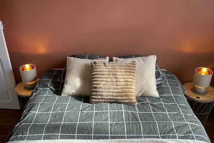 Ganze Wohnung, Intimate duplex apartment in village center in Bois-le-Roi, Seine-et-Marne