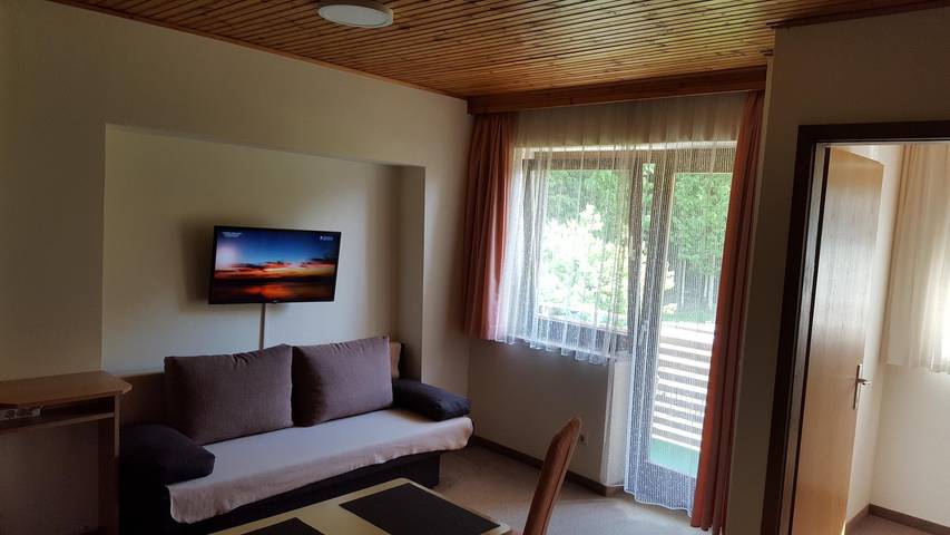 Ferienwohnung für 2 Personen, mit Balkon und Garten sowie Ausblick am Klopeiner See - 4