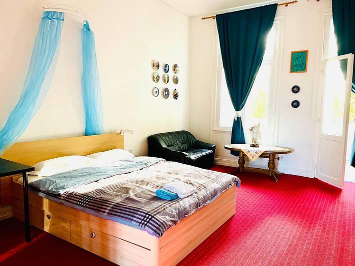 Ferienwohnung für 5 Personen, mit Balkon und Terrasse sowie Ausblick in Hamburg-Mitte - 2
