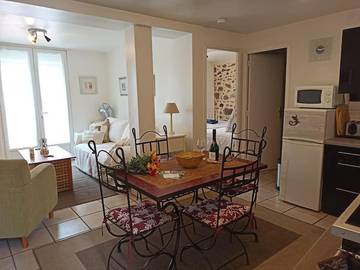 Gîte pour 4 personnes, avec terrasse, animaux acceptés à Ria-Sirach