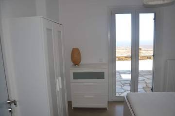 Villa for 8 People in Tinos, Cyclades, Photo 1