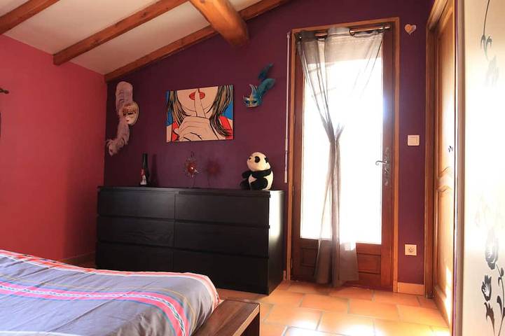 Location de vacances pour 6 personnes, avec jardin ainsi que jacuzzi et terrasse à Vergèze - 3