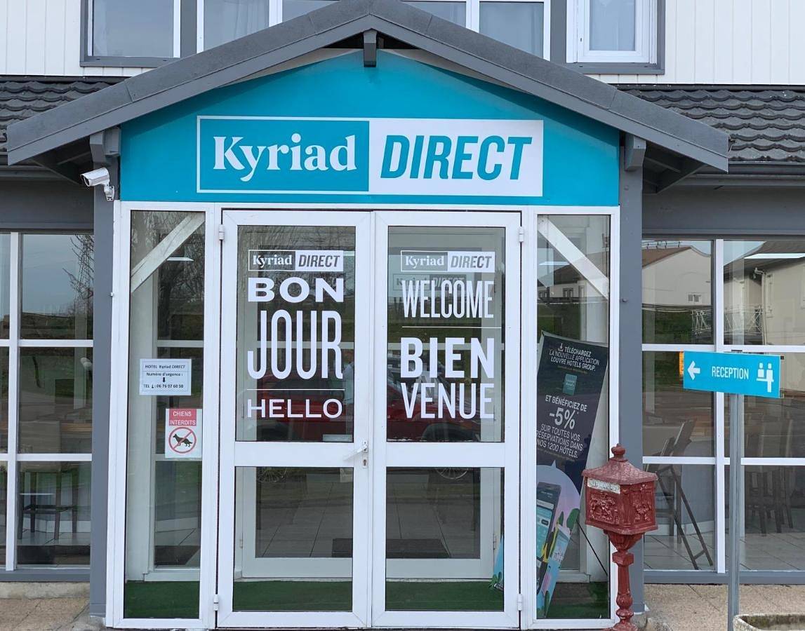 Kyriad Direct Val de Reuil in Val-de-Reuil, Région de Les Andelys