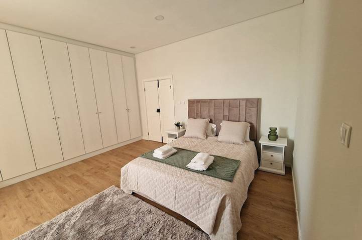 Gîte pour 12 personnes, avec jardin dans Sernancelhe - 4