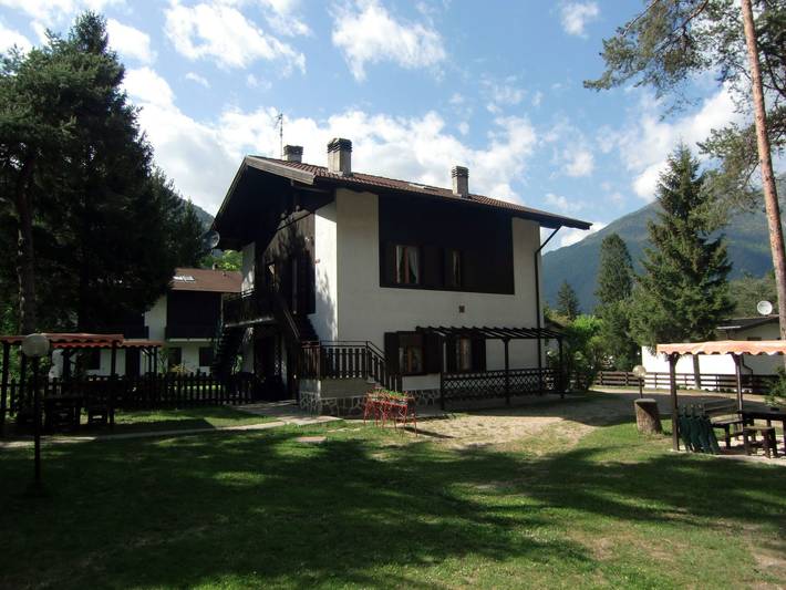Ferienwohnung für 2 Personen, mit Garten in Ledro