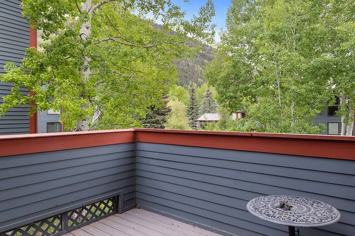 Vacation apartment for 6 people, with balcony and hot tub in Telluride