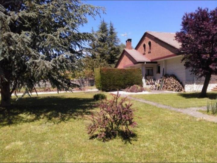 Six-Bedroom House in Merindad de Montija, Cordillera Cantábrica