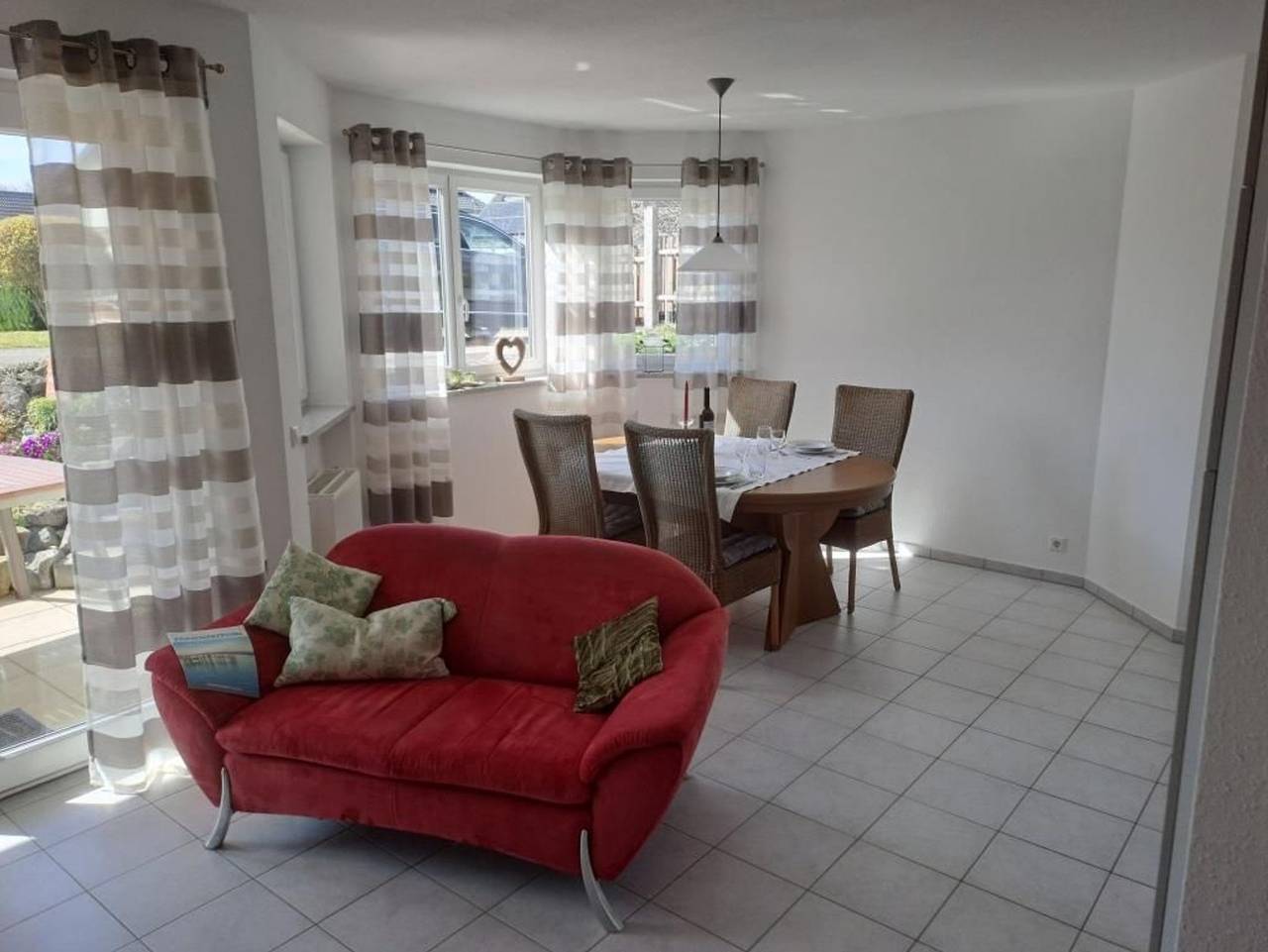 Ganze Ferienwohnung, Ferienwohnung Groß - 2-Raum-Ferienwohnung Groß, Dusche/Wc, 43 qm, Eg in Bermatingen, Bodenseekreis