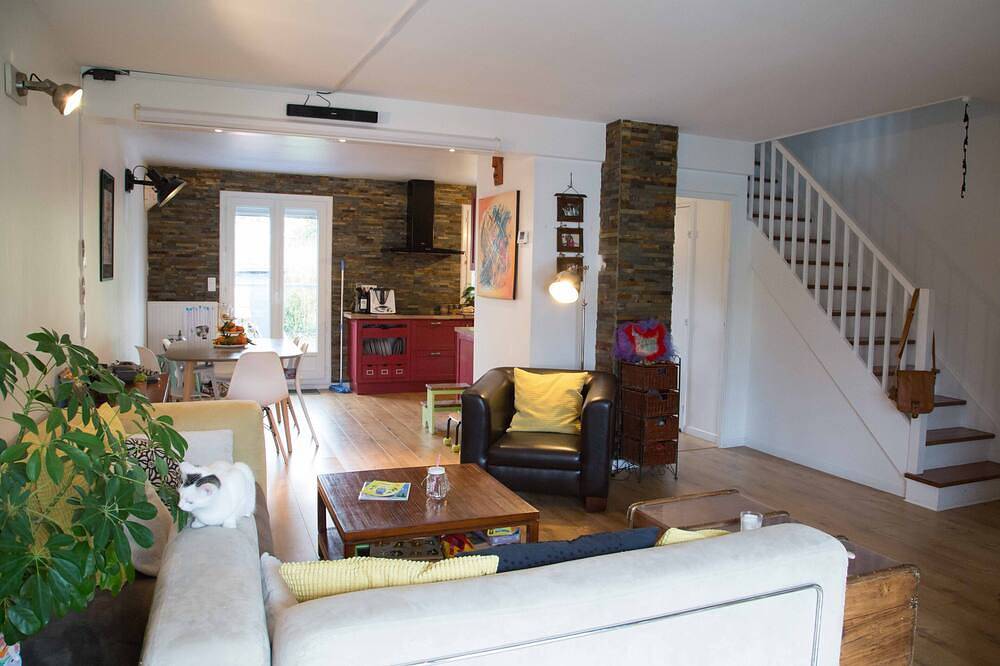 Alquiler casa B & B para eventos deportivos. in Élancourt, Yvelines