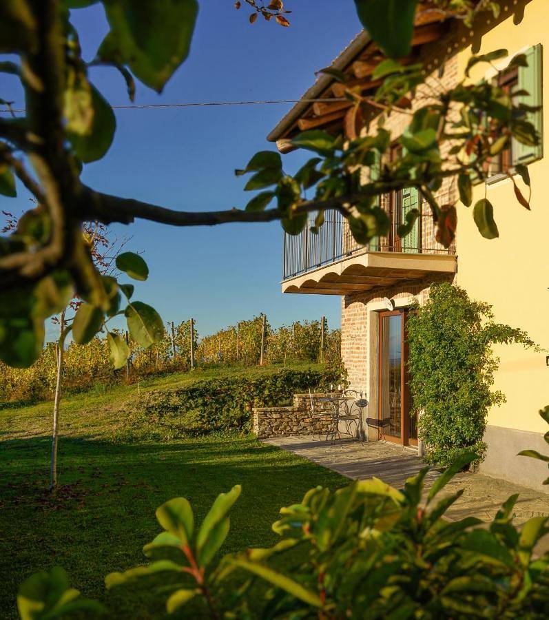Cascina Romanino in Mango , Langhe