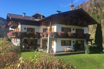 Ferienwohnung für 6 Personen, mit Garten und Balkon in Faistenau