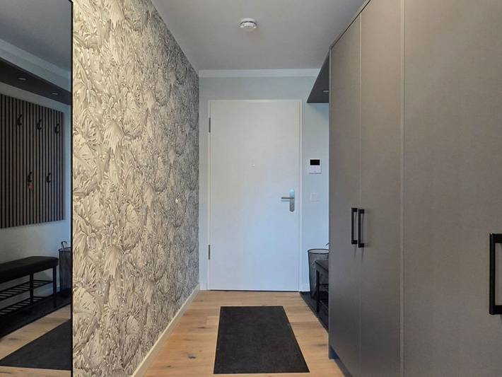 Ferienwohnung für 3 Personen, mit Balkon und Seeblick in der Rostocker Heide
