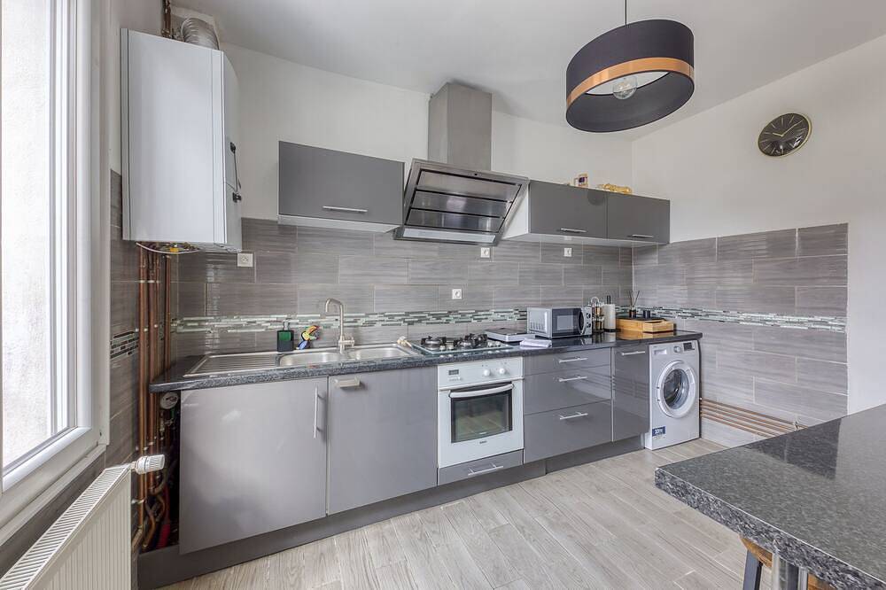 Modern House 7min to Paris Transports and Free Park in Alfortville, Valle del Marne