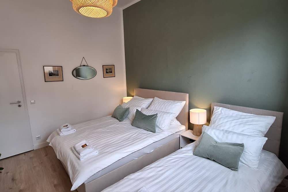 Entire apartment, Am Altstadtmarkt | near Vw Halle | kitchen | Smarttv in Braunschweig (Germany), Brunswick Region
