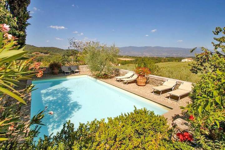 Ferienhaus für 10 Personen, mit Balkon und Garten