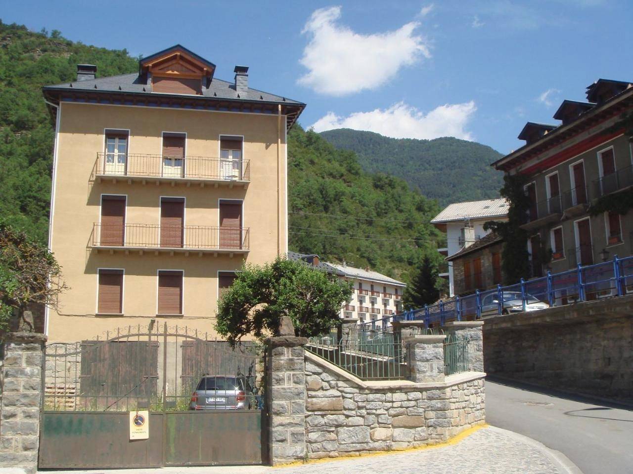 Apartamento entero, Apartamentos Valles in Broto, Pirineos