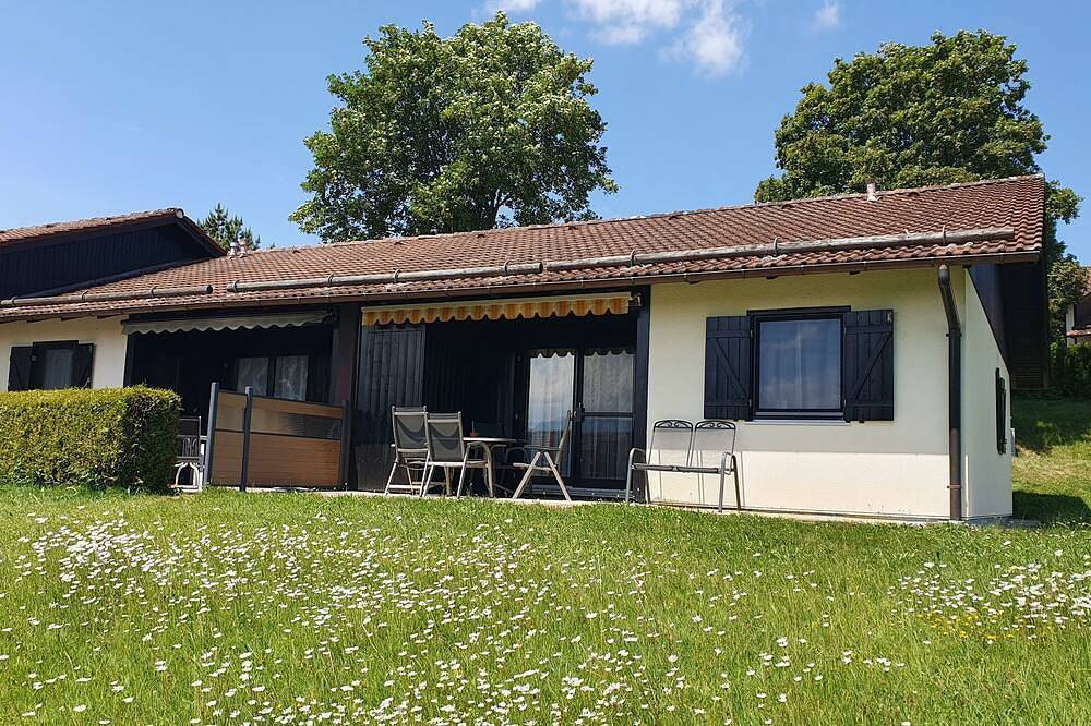 \"Erlebe unvergessliche Ferien im Feriendorf Hochbergle am See!\" in Lechbruck am See, Bayerisch Schwaben
